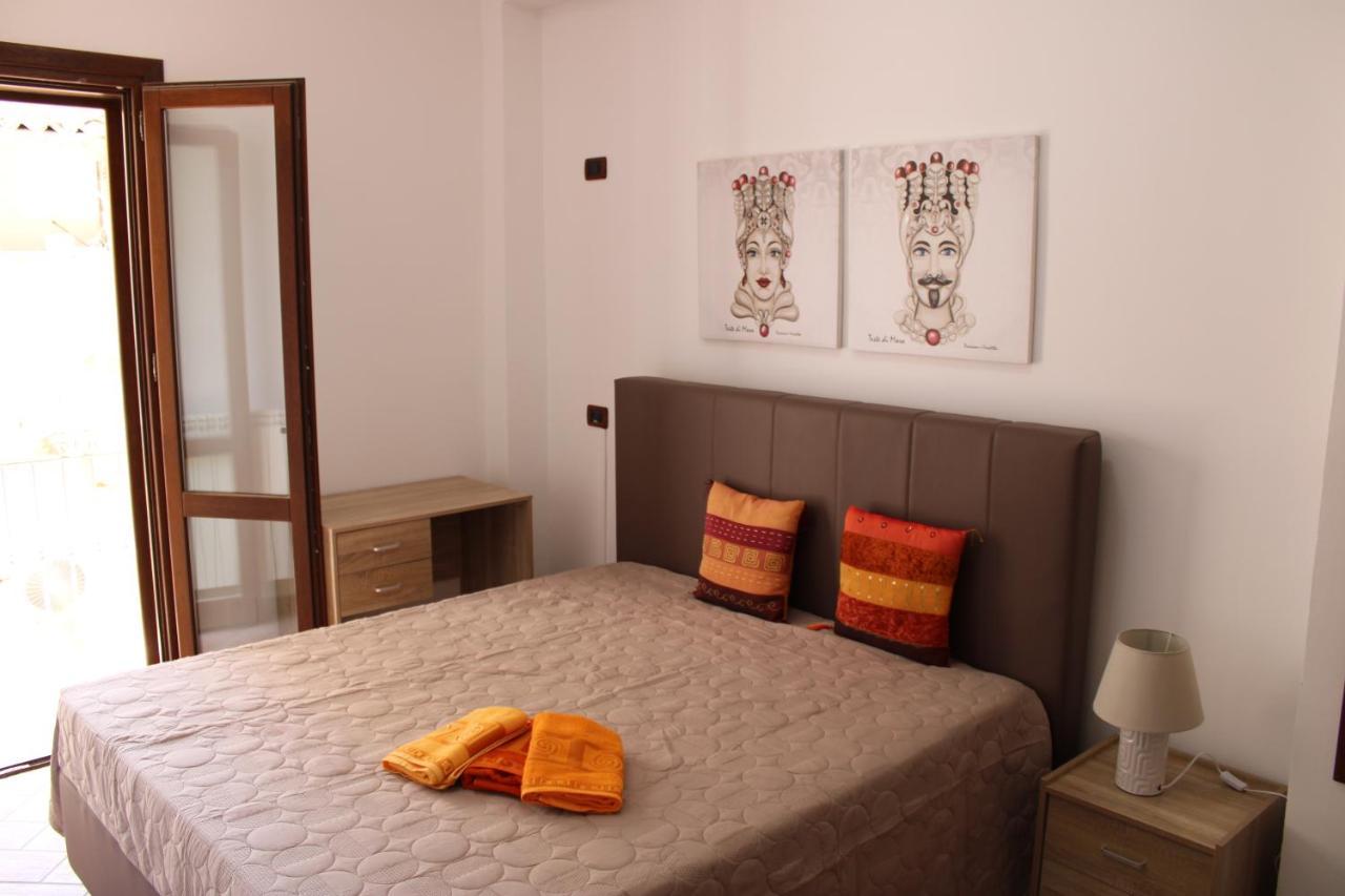B&B Casa Giuliana Balestrate Eksteriør billede